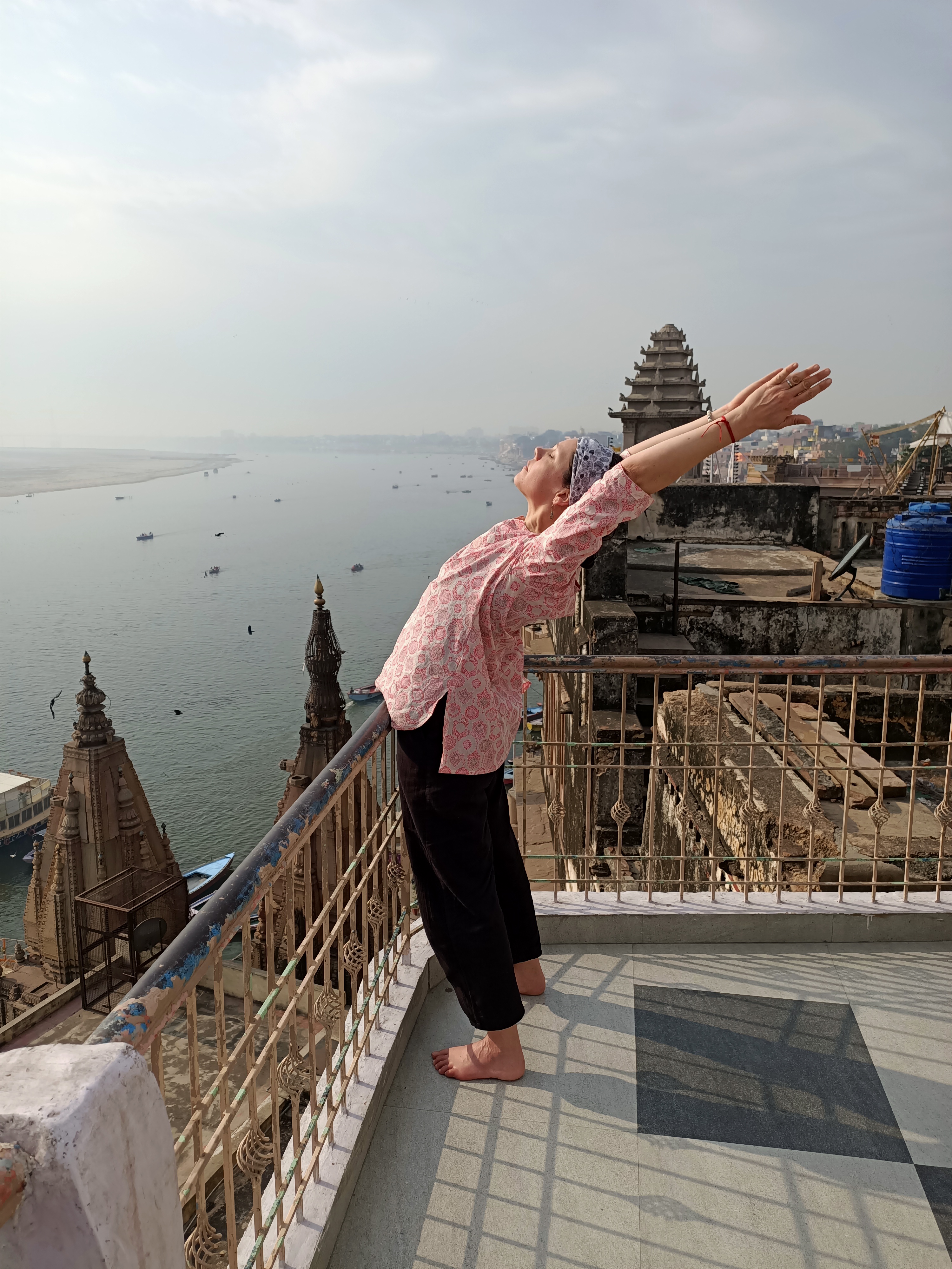 Hasta Uttanasana